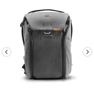 Peak Design 20L Everyday Backpack V2 in Charcoal camera laptop dividers bag